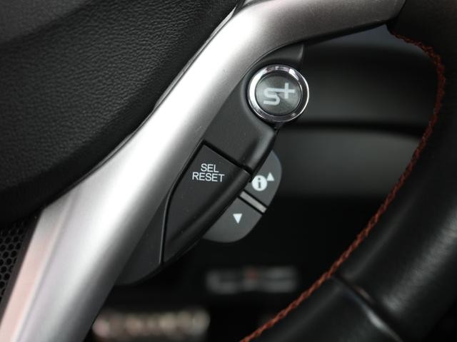 0509625A30260821W00513.jpg