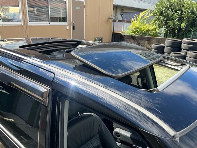 0540584A30260922W00111.jpg