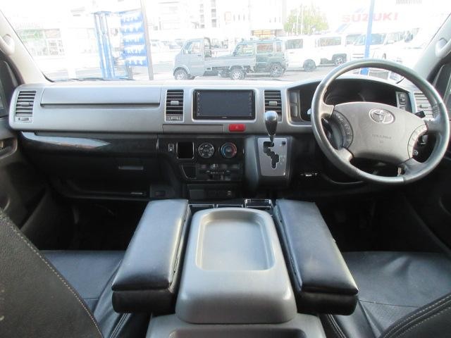 0700145A30260429W00110.jpg
