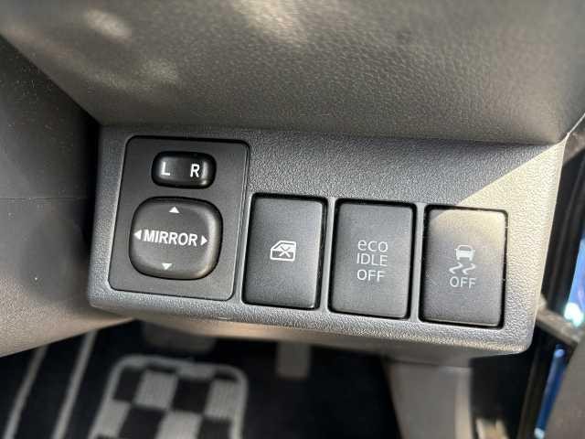 0174216A30260805W01404.jpg