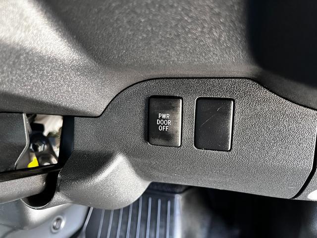 0500199A20260521W00315.jpg