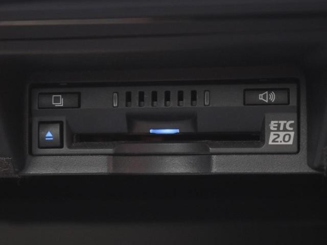 0509625A30260821W00717.jpg