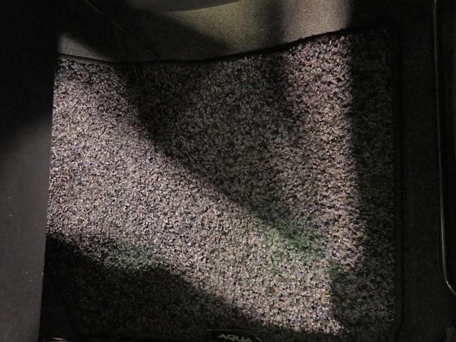 0203825A30260829W00119.jpg