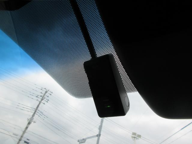 0541410A30261014W00210.jpg