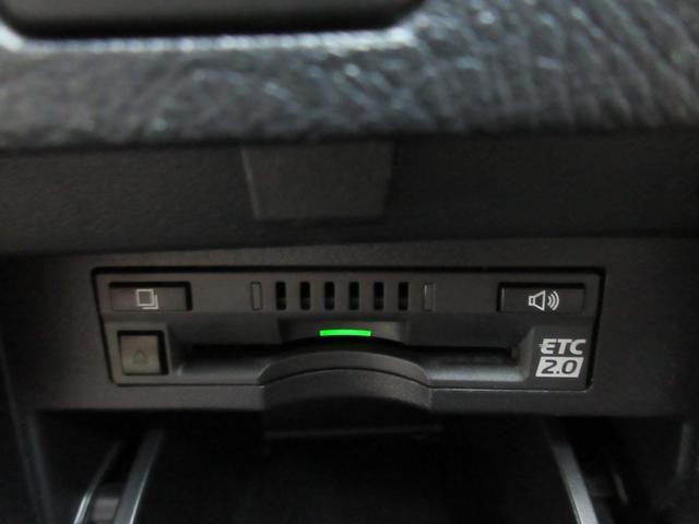 0541410A30261014W00212.jpg