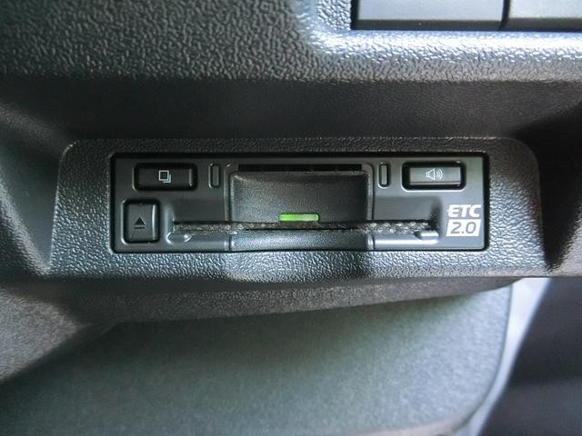 1001966A30261014W00216.jpg