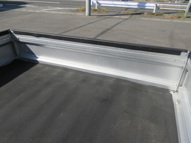 0201436A30261018W00117.jpg