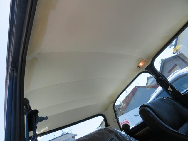 0205720A30210413W00305.jpg