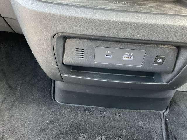 0100059A20260512E00414.jpg