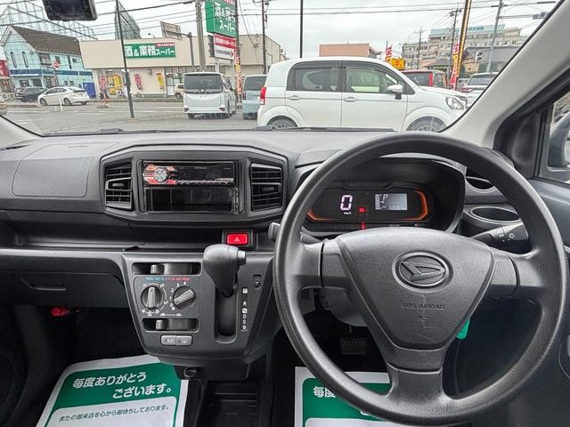 0127224A30260927W00119.jpg