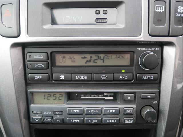0540871A30251006W00308.jpg