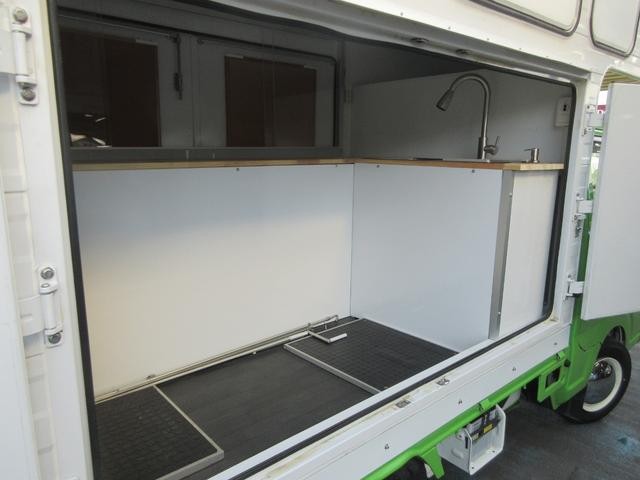 1300241A30250721W00117.jpg
