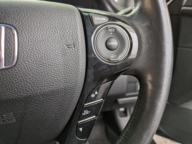 0204992A30260903W00115.jpg