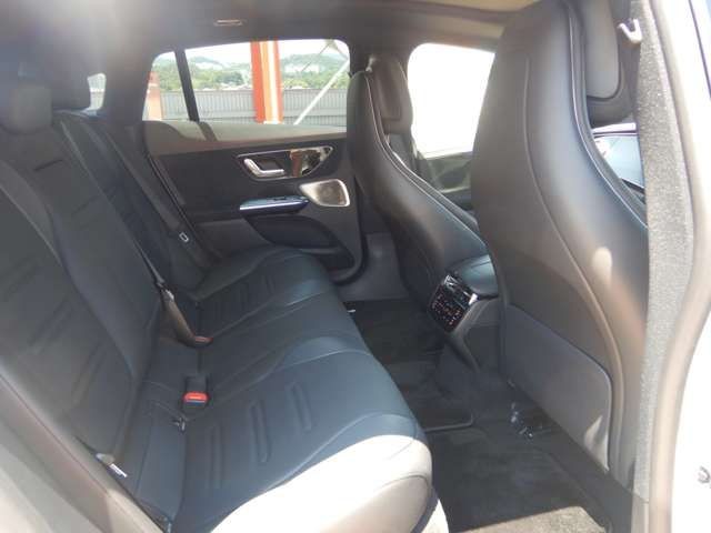 b4cdeb5bf99ae85baf52dc38179917a3.jpg