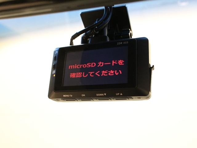 0207743A30260827W00104.jpg
