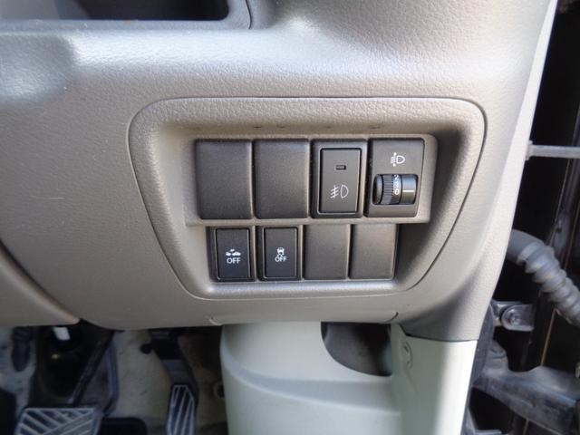 0303206A30260430W00113.jpg