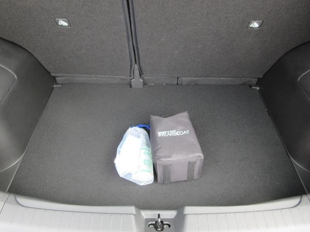 0541410A30260803W00216.jpg