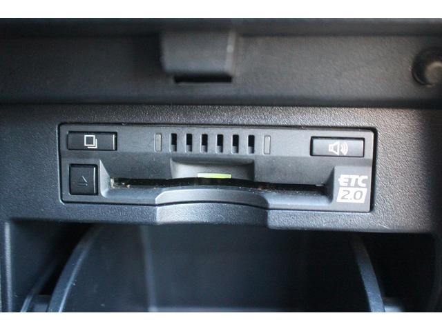 0520186A30260727W00205.jpg