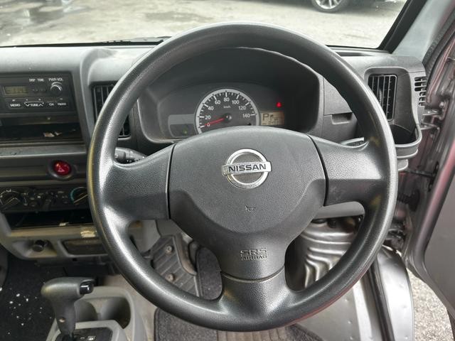0500312A30260915W00218.jpg