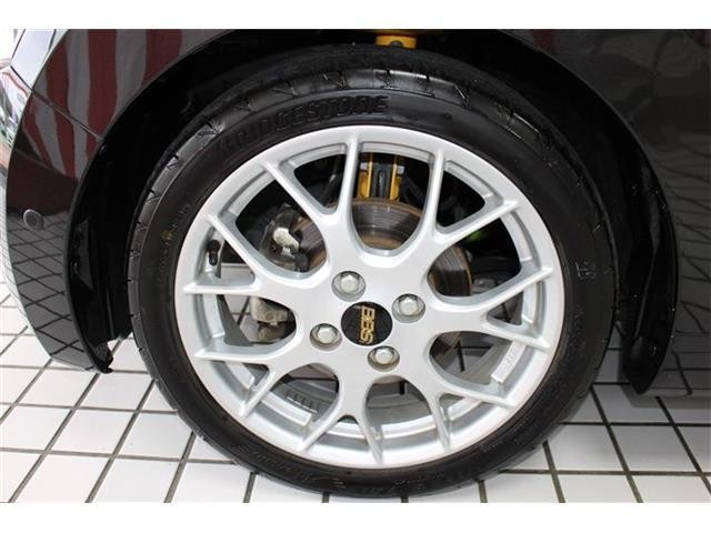 25404475_carP_l_5.jpg
