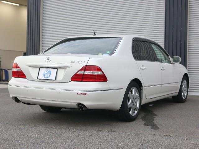 25041536_carP_l_8.jpg