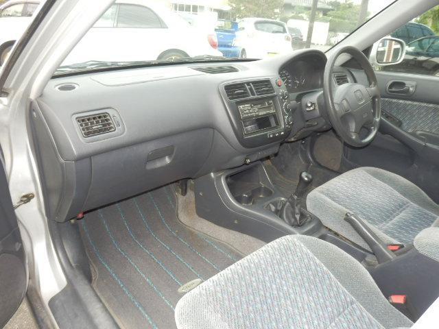 0500811A30260915W00115.jpg