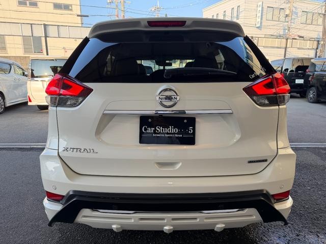 0708655A30260816W00209.jpg