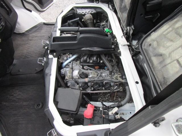 0540370A30260616W00103.jpg