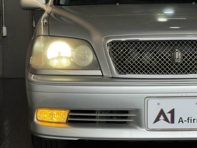 0541619A30260926W00403.jpg