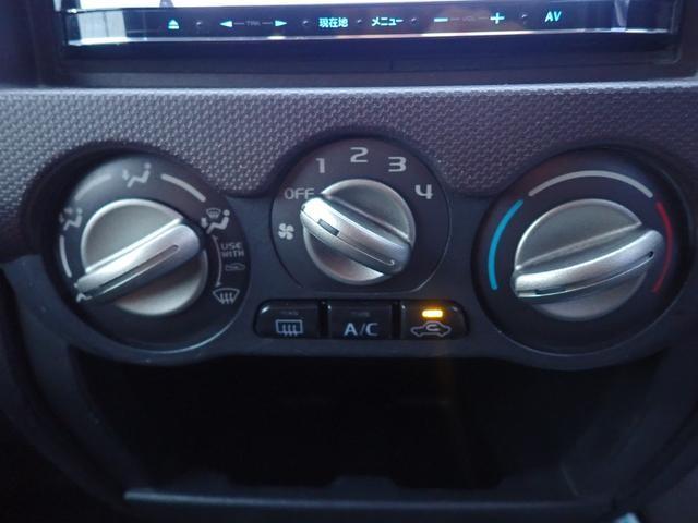 1161204A30261016W00217.jpg