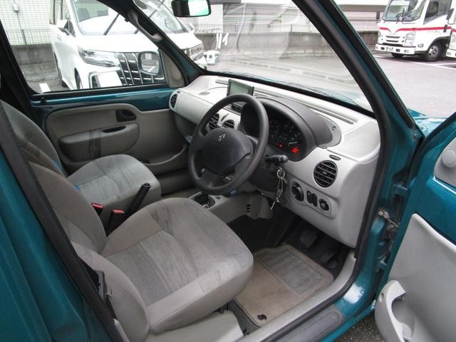 9570346A30260825W00206.jpg
