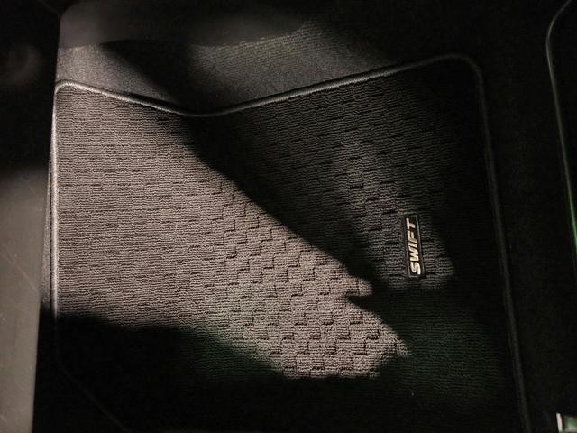 0203825A30260926W00318.jpg