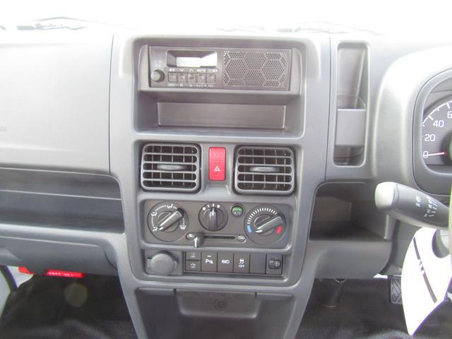 0510272A30260509W00318.jpg