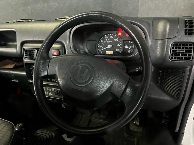 0710163A30260816W00406.jpg