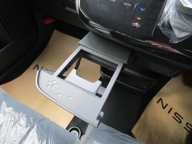 0200772A30260428W00107.jpg