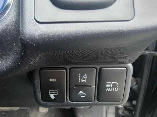 0206696A30260904W00505.jpg