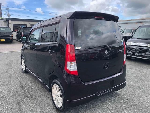 0203793A30260711W00216.jpg