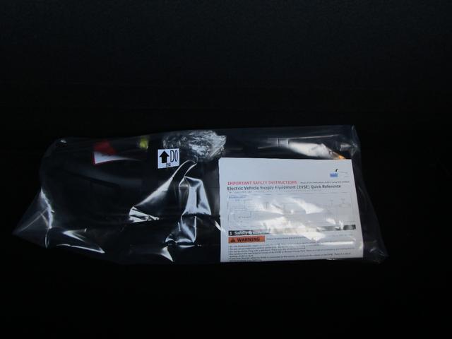 0200772A30260510W00103.jpg