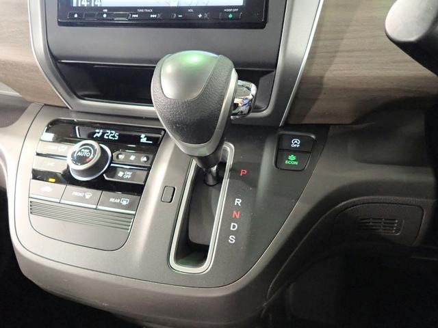 0201190A30260518W00214.jpg