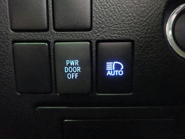 0230024A30260918W00415.jpg