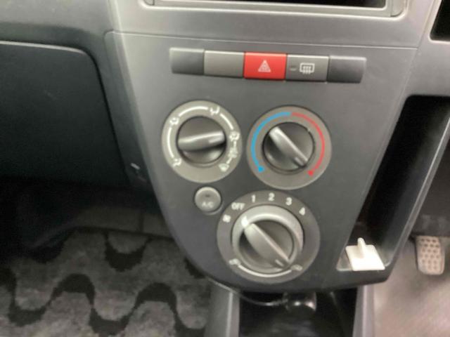 0400059A30260501W00111.jpg