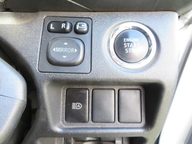 0910073A30261028W00218.jpg