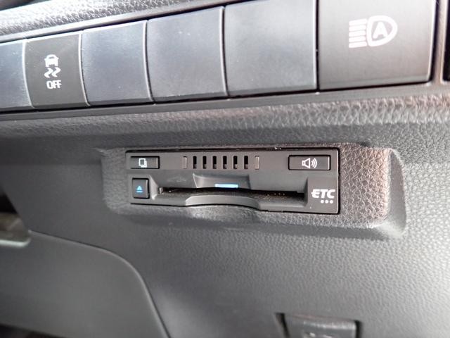 0540305A30260606W00917.jpg