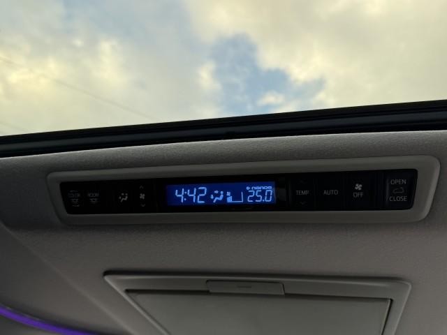 0501008A30261003W00208.jpg