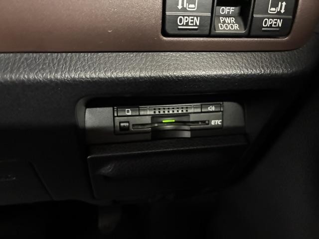 0560069A20260820W00903.jpg