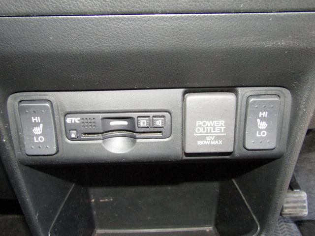 0403269A30260512W00318.jpg