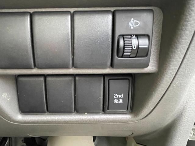 0802303A30230601W00101.jpg