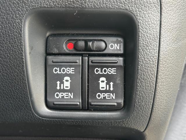 0840070A30260412W00104.jpg