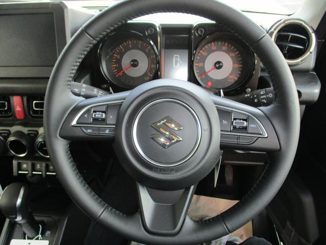 0840414A30251215W00502.jpg