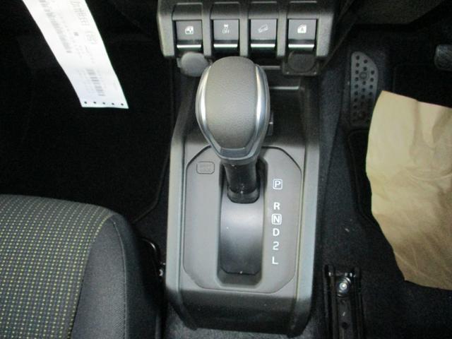 0840414A30251215W00507.jpg